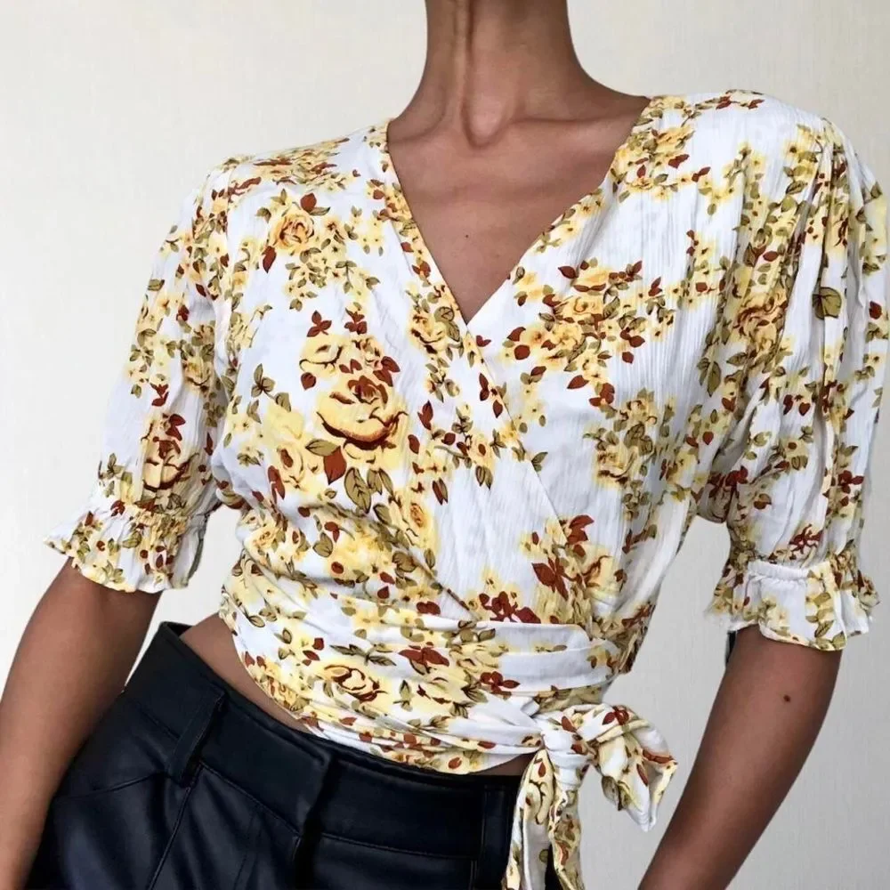 FAITHFULL THE BRAND Mali Wrap‎ Top in Off White Goldie Floral